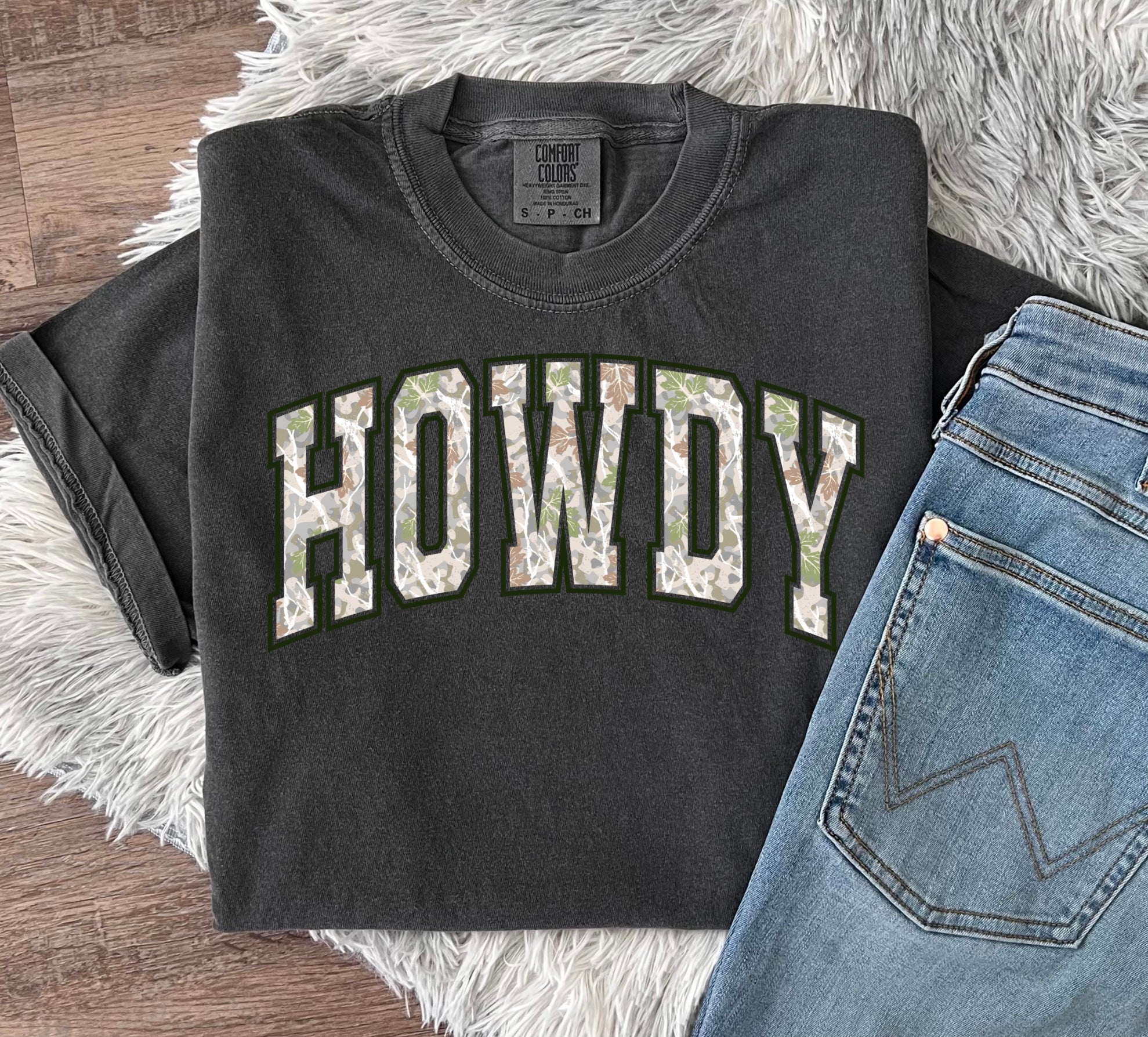 Howdy Camo Tee